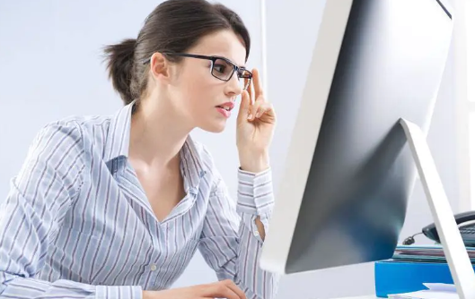 在深圳如何选择高端网站建设公司？