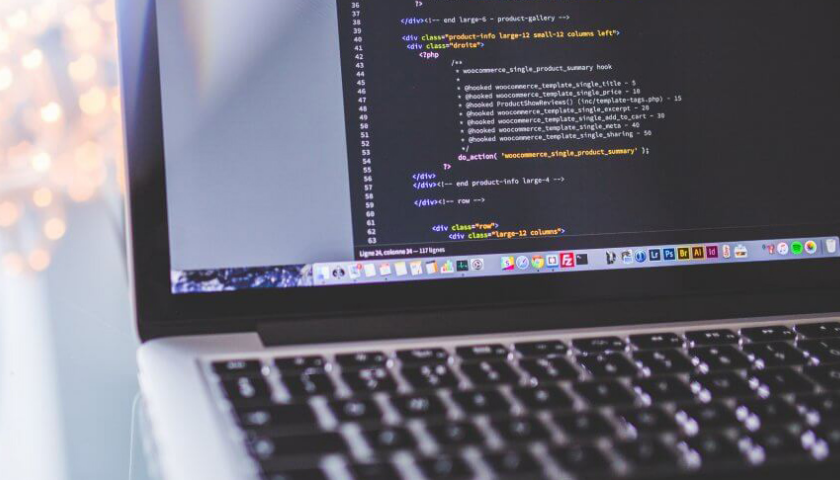 网站改版时如何避免降权问题？